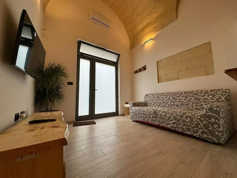 Lecce Casa Leonardo Apartment Italy
